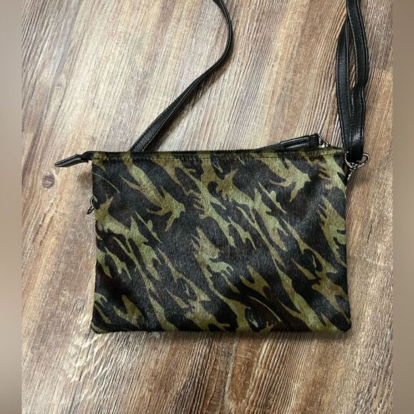 LAGGO Camo City Bag Studded Leather Pouch Crossbody Made in the USA - Picture 4 of 11